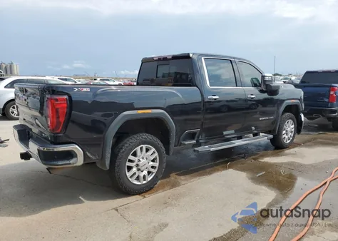 2021 GMC Sierra K2500 Slt z USA, uszkodzony, nr VIN 1GT49NE73MF231018